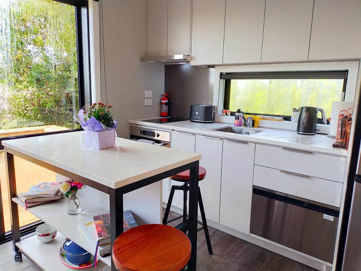 Вилла Secluded, Private Rural Retreat Mins From Warkworth -"Avondale" Minihouse Экстерьер фото
